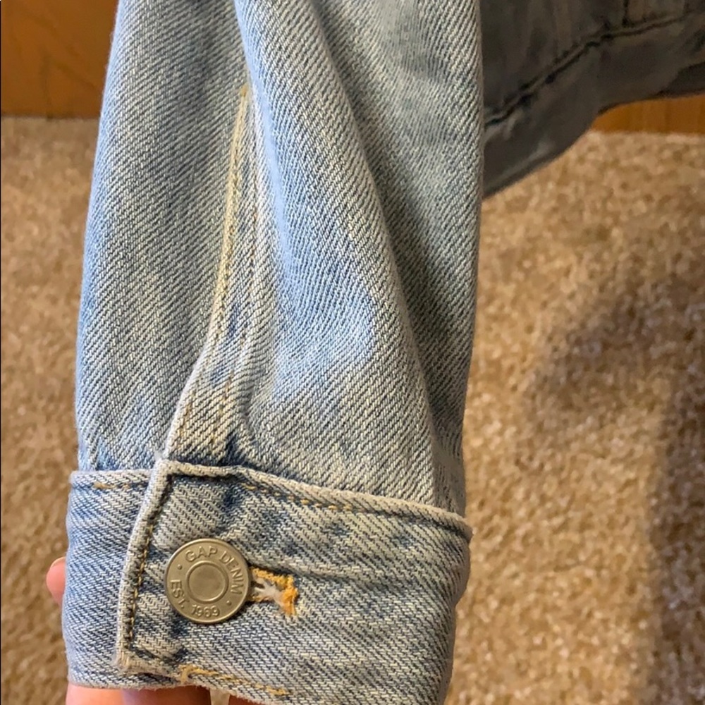 Gap Jean Jacket - image 6